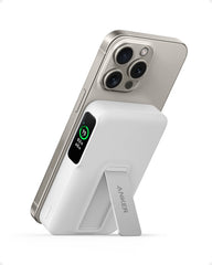 Anker MagGo Powerbank 10.000 mAh, Qi2 15 W kabellos, 27 W USB-C, Smart-Display und Ständer – Weiß - anker-a1654g21-02.jpg