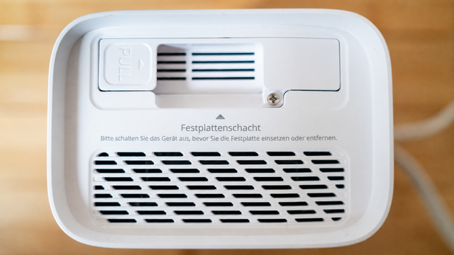 Festplattenschacht der HomeBase S380