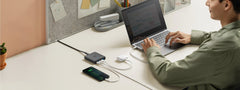 Anker PowerPort Atom III Slim 65 W Tischladegerät, 4 Ports (2x USB-C, 2x USB-A), GaN, PPS – Schwarz – Bild 12