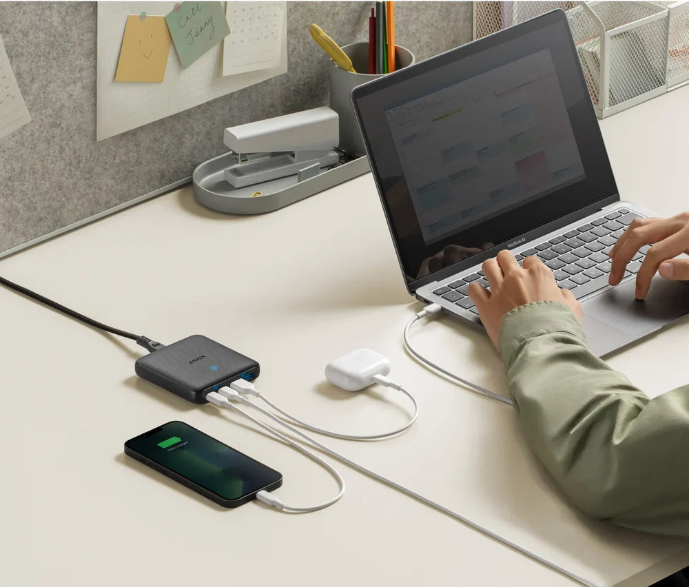 Anker PowerPort Atom III Slim 65 W Tischladegerät, 4 Ports (2x USB-C, 2x USB-A), GaN, PPS – Schwarz – Bild 13