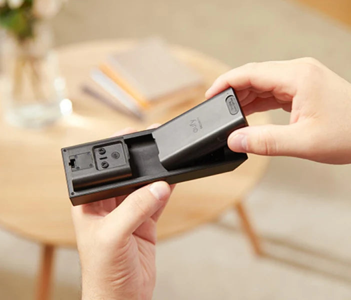 eufy Video Doorbell Dual – Akku einsetzen